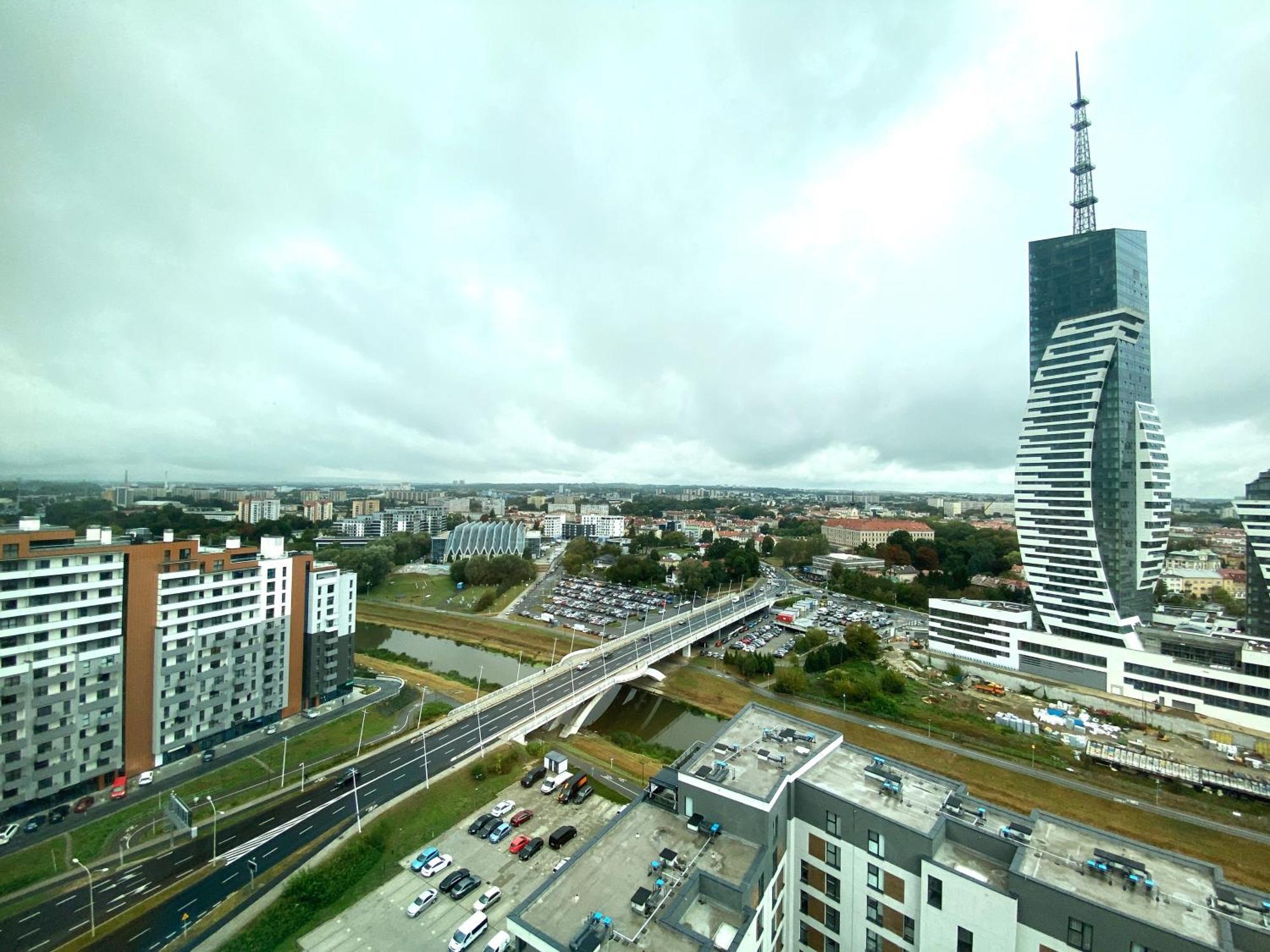 Panorama Capital Luna Rzeszów Esterno foto