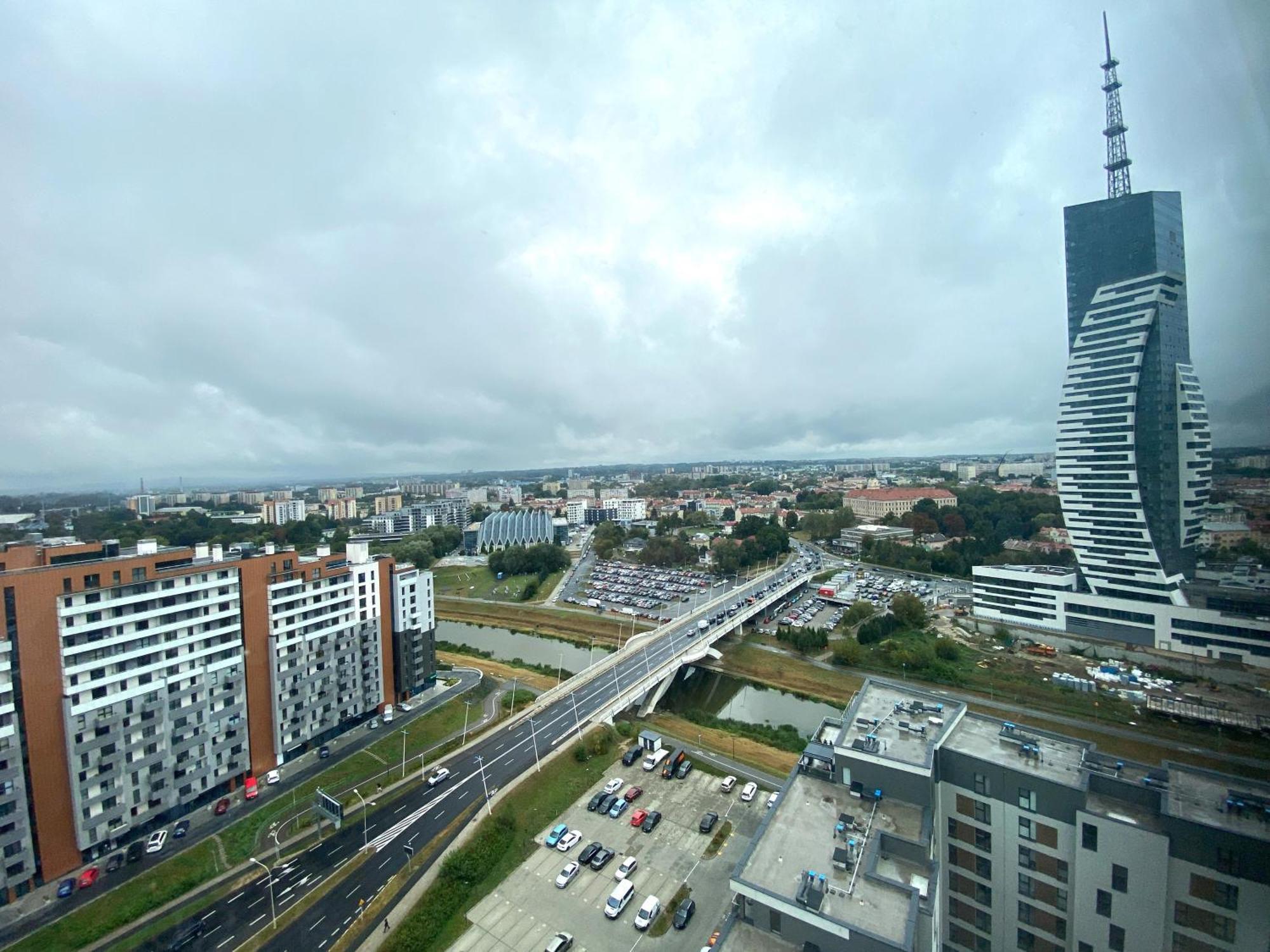 Panorama Capital Luna Rzeszów Esterno foto